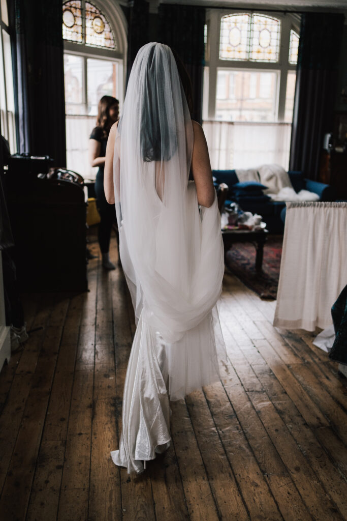 wedding
bride
wedding dress