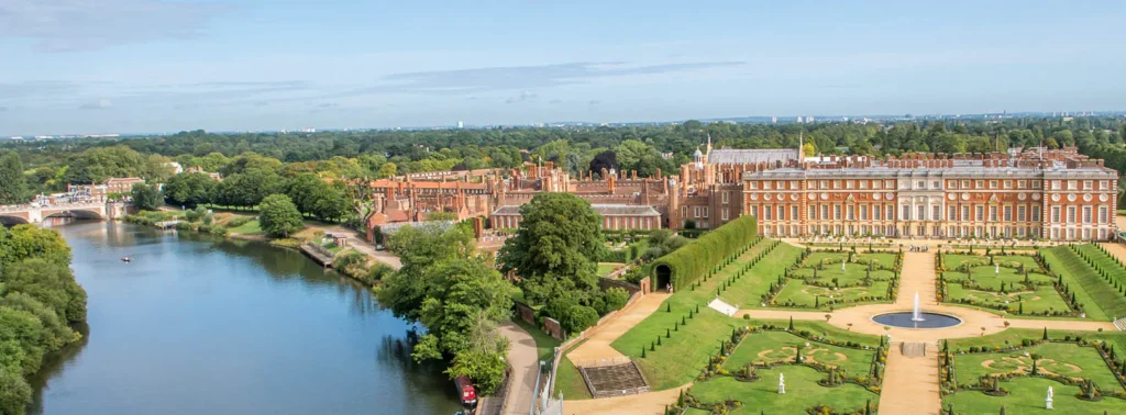 Hampton Court palace
wedding venue
UK visitor attraction
