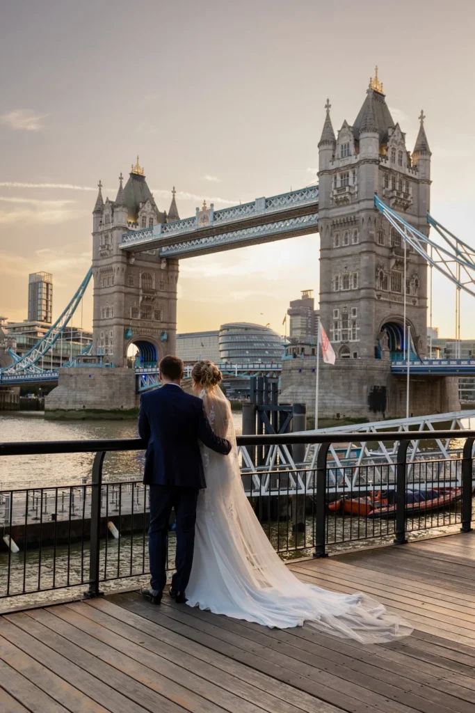 Tower bridge
bride and groom 
UK visitor attraction 
wedding venue 
